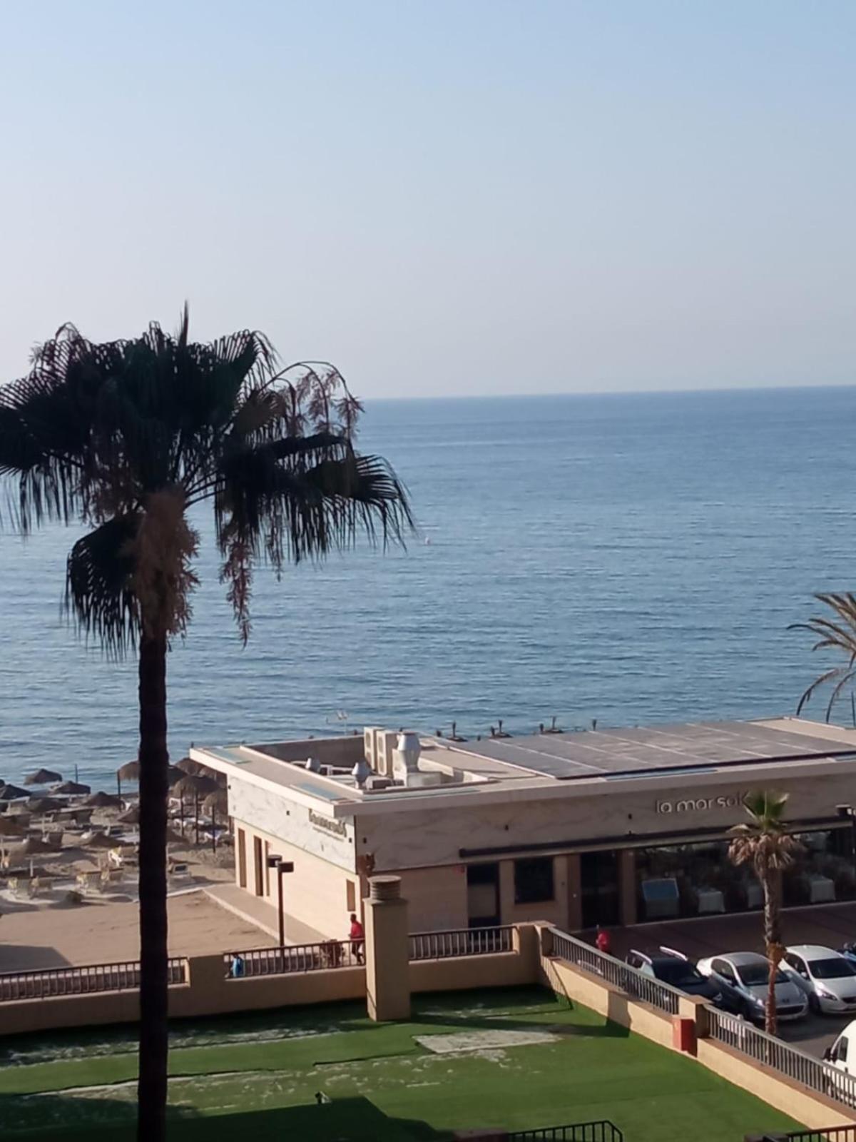 Apartamento Ronda 4 Boliches Primera Linea De Playa Fuengirola Luaran gambar